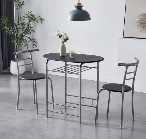 Small table and chairs space - small,