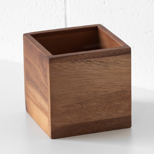 Square wooden kitchen - square,
